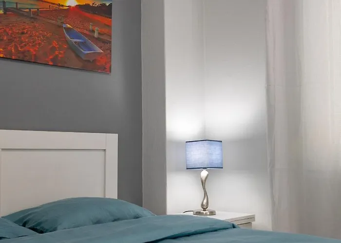 Happy Colors 2 Downtown, Near Ag,sophia Apartament *