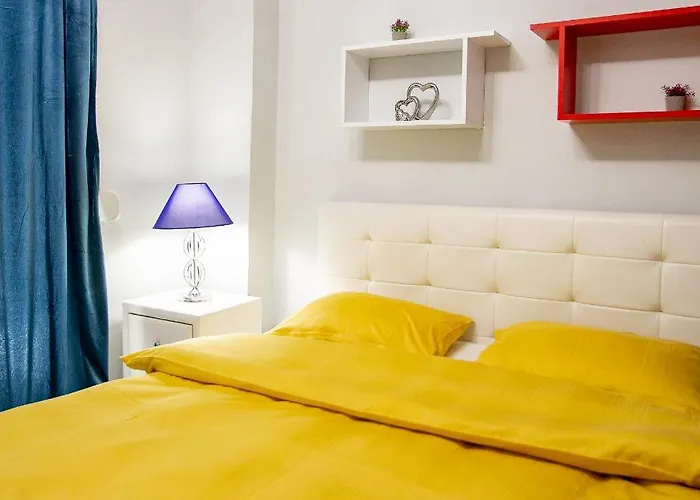 Happy Colors 2 Downtown, Near Ag,sophia Apartament *